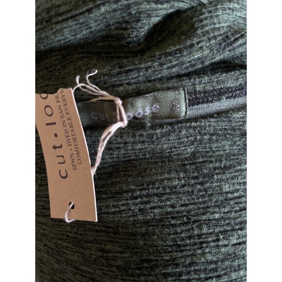 Cut Loose Crimped Fabric Boatneck Top - Picture 4 of 4